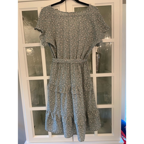 Ruffle Dress with Tie-Up Belt. Size L. Green with flower pattern. Never Worn. - Picture 2 of 2